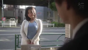 Người chồng yếu không làm lên đỉnh, cô vợ lên mạng tìm trai trẻ đụ khỏe