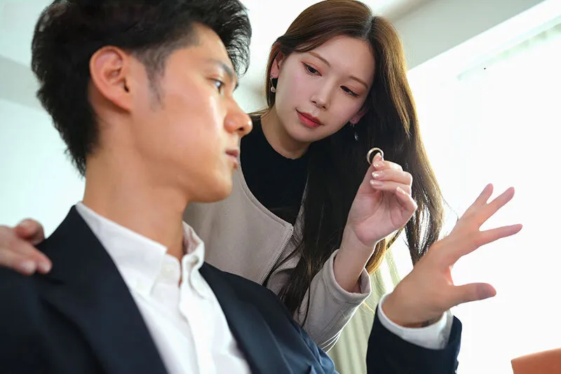 Cô vợ đi đi chơi, chồng yêu ở nhà bị nhỏ em cô vợ gạ nện không trượt phát nào